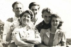 Undated-c1940s-AlbLilDickArtieHazel